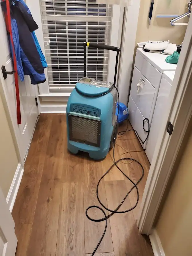 Commercial dehumidifier deployed for Flood Damage Cleanup in Lake Los Angeles